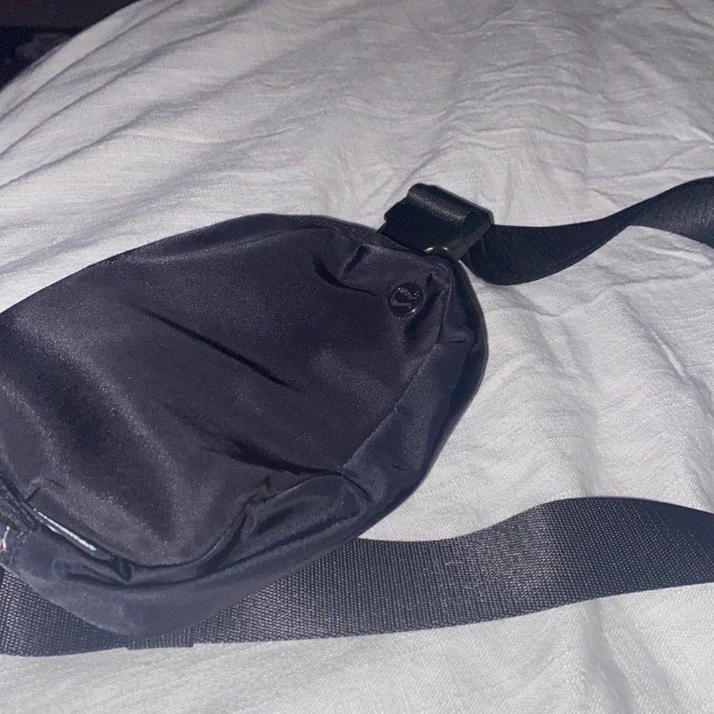 Lululemon belt bag